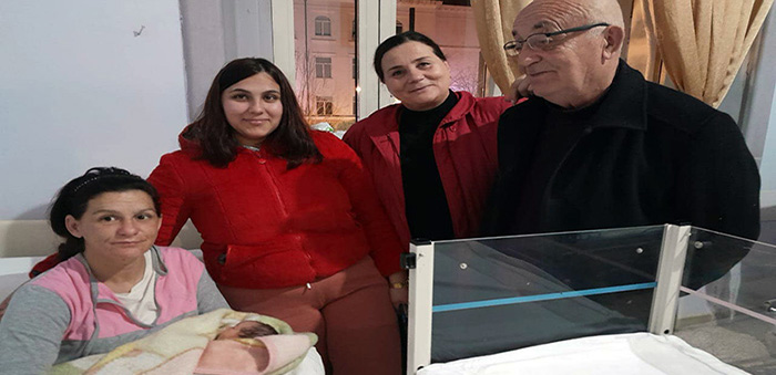 The newborn Elisa Hajari was visited by ASILA members