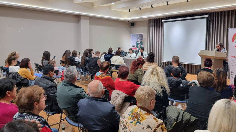 Mother, Love, Separation" was screened in Elbasan, Albania