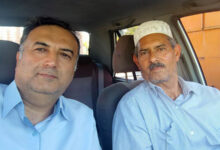 برادر حاج سید سعیدفر در کنار آتابای مسئول انجمن نجات گلستان